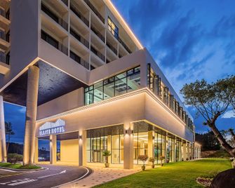 Illite Hotel - Yeongdong - Building