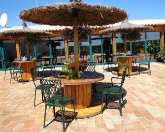 Monte da Bravura Green Resort - Lagos - Patio