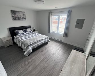 Clean 2 Bedroom - Saint John - Bedroom