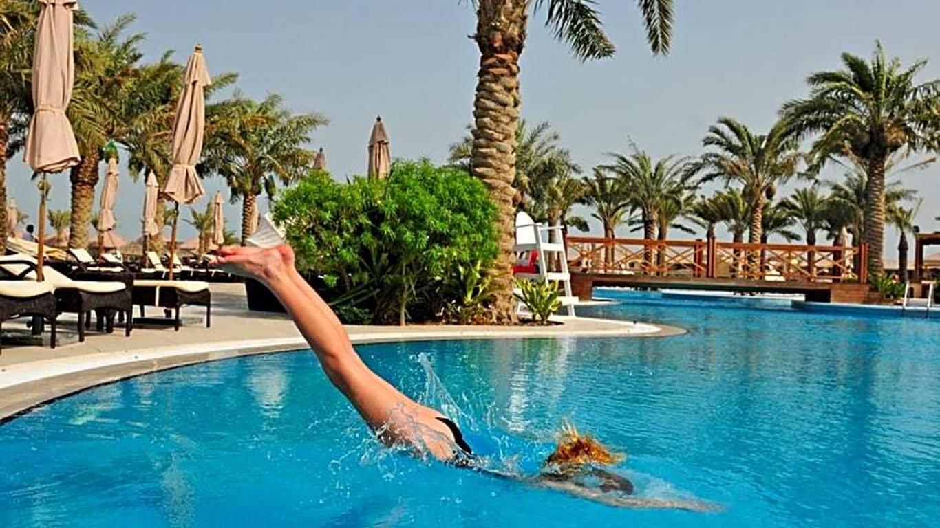 Al Bander Hotel & Resort