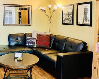 Rocco's By The River Downtown Salida, Co. Str #0227 Stx-Id 21937640 - Salida - Living room