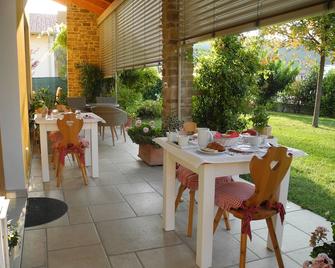 B&B Mimosa e Lillà - Fumane - Innenhof