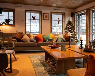 Flåmsbrygga Hotel - Flåm - Lounge