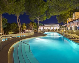 Iberostar Waves Club Cala Barca - Cala Barca - Pool