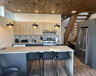 Spa and Outdoor Activities - Le Nano - Saint-Gabriel-de-Brandon - Kitchen