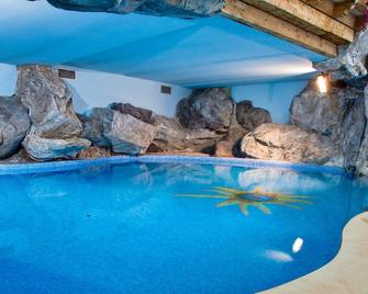 Hotel Savoy Palace - Tonellihotels - Riva del Garda - Pool