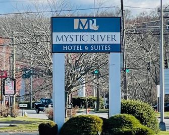 Mystic River Hotel & Suites - Mystic - Outdoors view