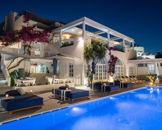 Aressana Spa Hotel and Suites - เธียร่า - สระว่ายน้ำ