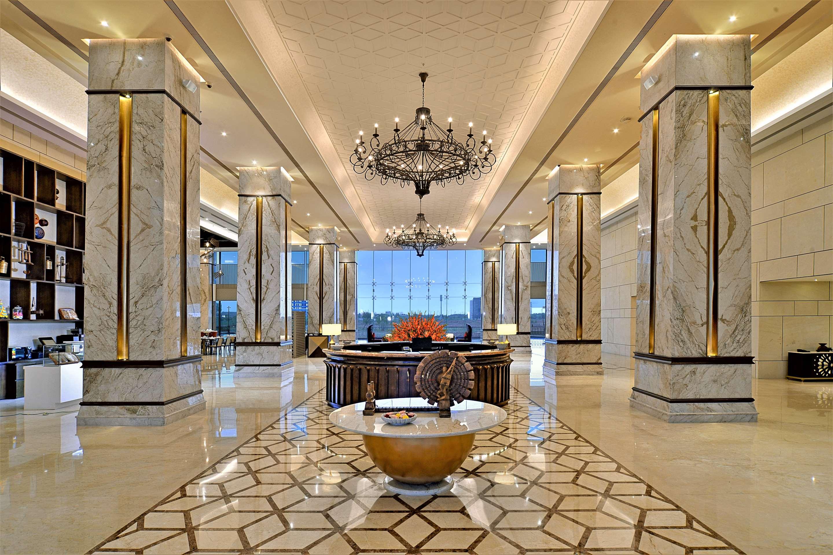 Grand Mercure Vadodara Surya Palace Hotel Reviews, Deals & Photos 2024 -  Expedia.co.in