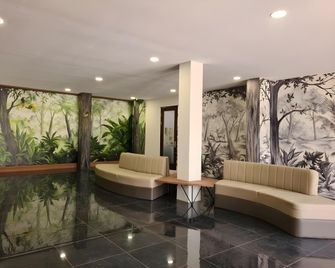 Hotel Anda - Jember - Lobby