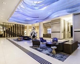 Hilton Niagara Falls/Fallsview Hotel & Suites - Niagara Falls - Lobby
