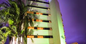Hotel Ema Palace - São José dos Campos - Edifício