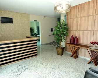 Domus Hotel - Ipatinga - Recepción