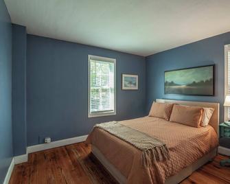 Charming 3 bedroom home located in the center of Doylestown Borough - Doylestown - Habitación