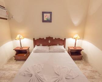 Pousada Marianne - Bombinhas - Bedroom