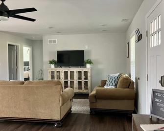 Casa Alegre Summary: - Stanton - Living room