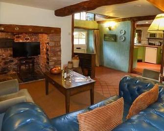 The Dairy - Taunton - Living room