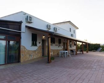 Agriturismo Biologico Sant'Andrea - Castellaneta Marina - Edificio