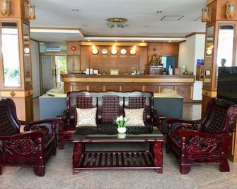 Krabi Golden Hill Hotel - Krabi - Front desk