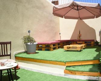 Little Yard Studios & Apartments #4 - Naxos - Patio