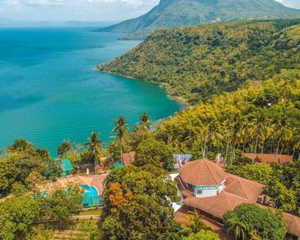 Noni's Resort - Batangas - Extérieur