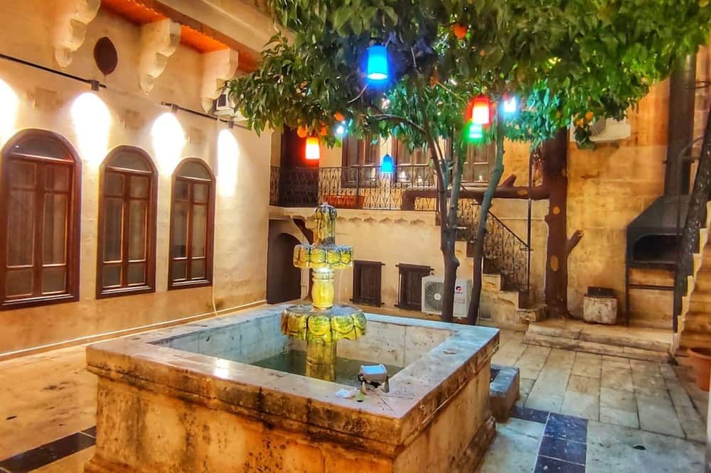 Joselin Hotel thumbnail 3