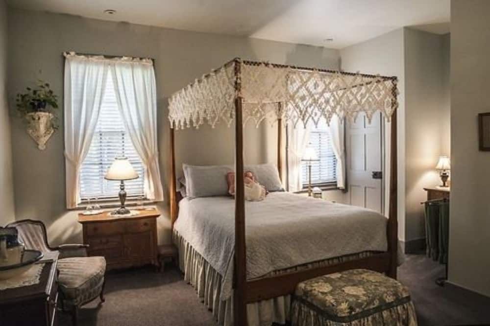 Bed and Breakfast at Oliver Phelps - Canandaigua - Slaapkamer