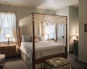 Bed and Breakfast at Oliver Phelps - Canandaigua - Slaapkamer