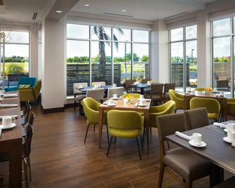 Hilton Garden Inn Sacramento Airport Natomas - Sacramento - Restauracja