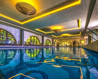Budapest Airport Hotel Stáció Superior Wellness & Konferencia - Vecsés - Pool