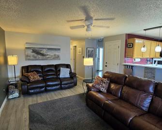 Cozy Colorado home with Serene views meant for pure relaxation! - Henderson - Sala de estar