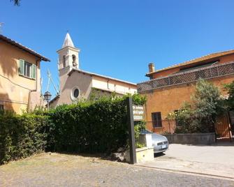 Hotel Tempio Di Apollo - Olgiata - Vista del exterior