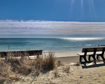 Ocean Breeze Motel - Kitchenette - South Yarmouth - Strand