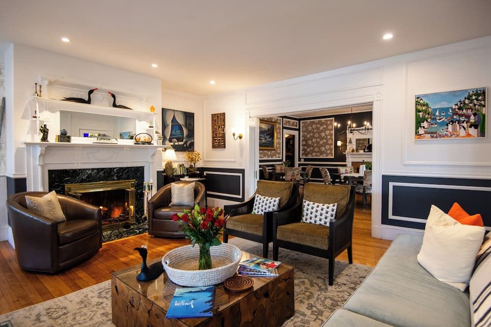 Sand Bar Cottage Inn - Bar Harbor
