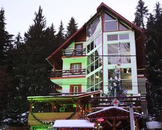 Villa Select - Predeal - Building