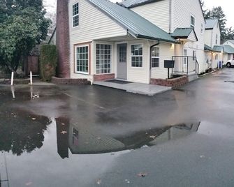 بدجيت لودج باي أو واي أو ورتلاند ويست - بورتلاند (اوريغون) - مبنى