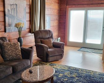 Park Place-Quaint home nestled between parks and lakes - Olney - Obývací pokoj