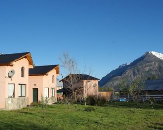 Cabanas Nagual - El Hoyo - Building