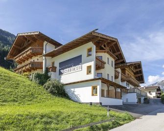 Apartment Neustift near Stubai Ski Lift - Neustift im Stubaital - Budynek