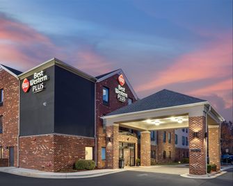 Best Western Plus Glen Allen Inn - Glen Allen - Byggnad