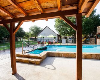 Gruene Cottages - New Braunfels - Pool