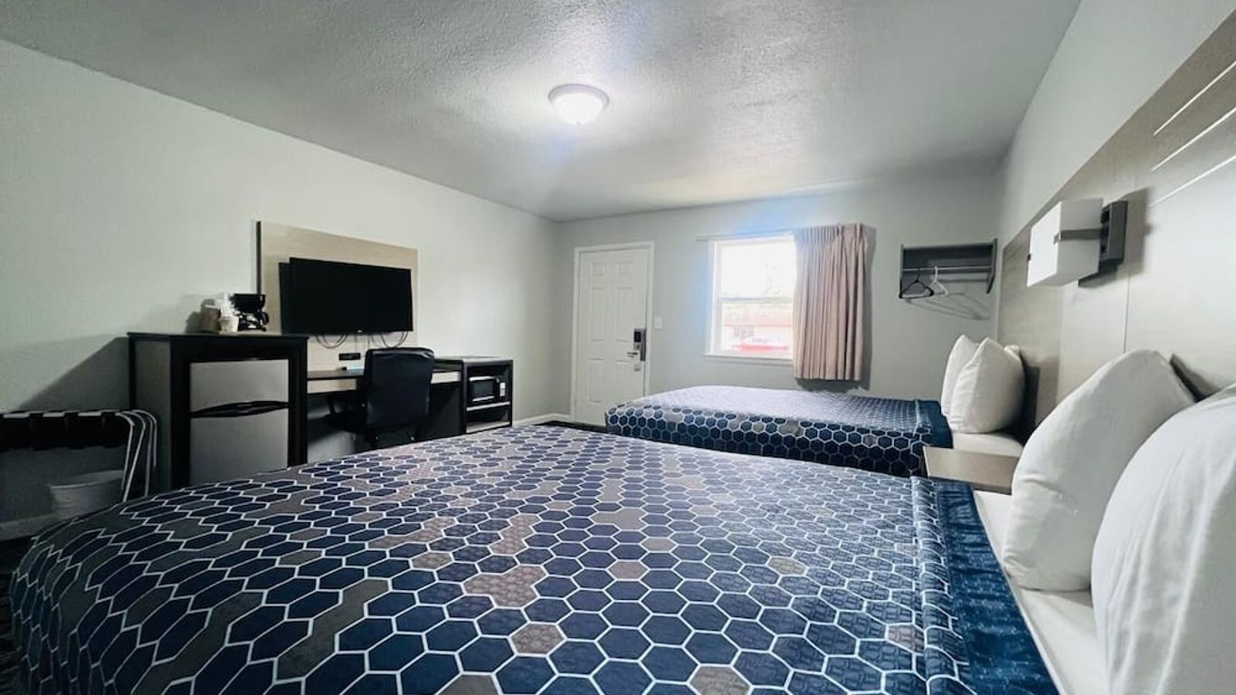 Budget Inn Oskaloosa Us 63 Near Pella