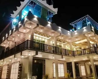 Mikayla Resort - Chilaw - Edificio