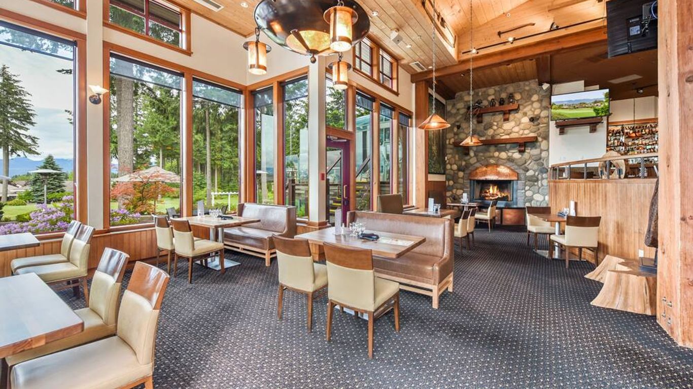 Crown Isle Resort & Golf Community