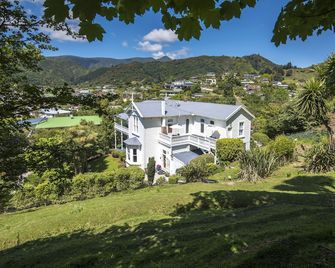 Sennen House - Picton - Building