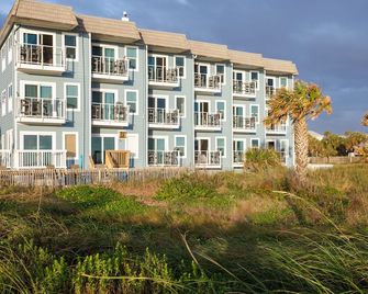 The Saint Augustine Beach House - סנט אוגוסטין - בניין