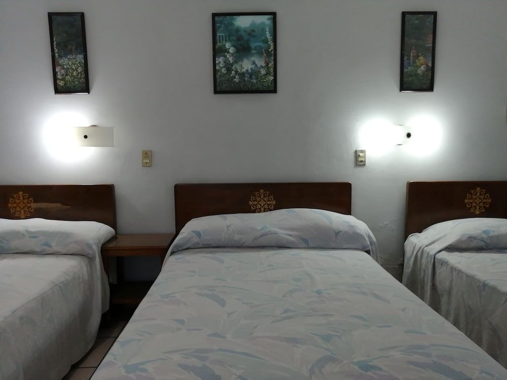 Hotel Acapulco - ורה קרוז - חדר שינה