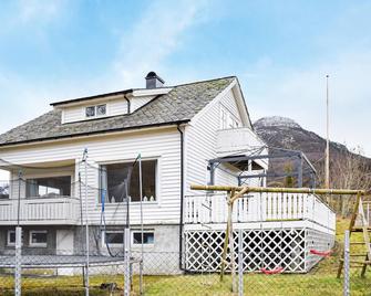Cozy Home In Etne With Wifi - Etne - Edificio