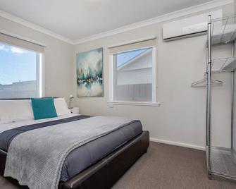 Dotties House Hobart - Glenorchy - Bedroom