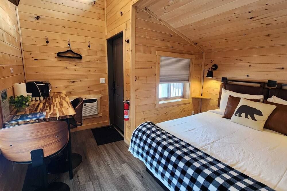 Blue Buffalo Resort - Island Park